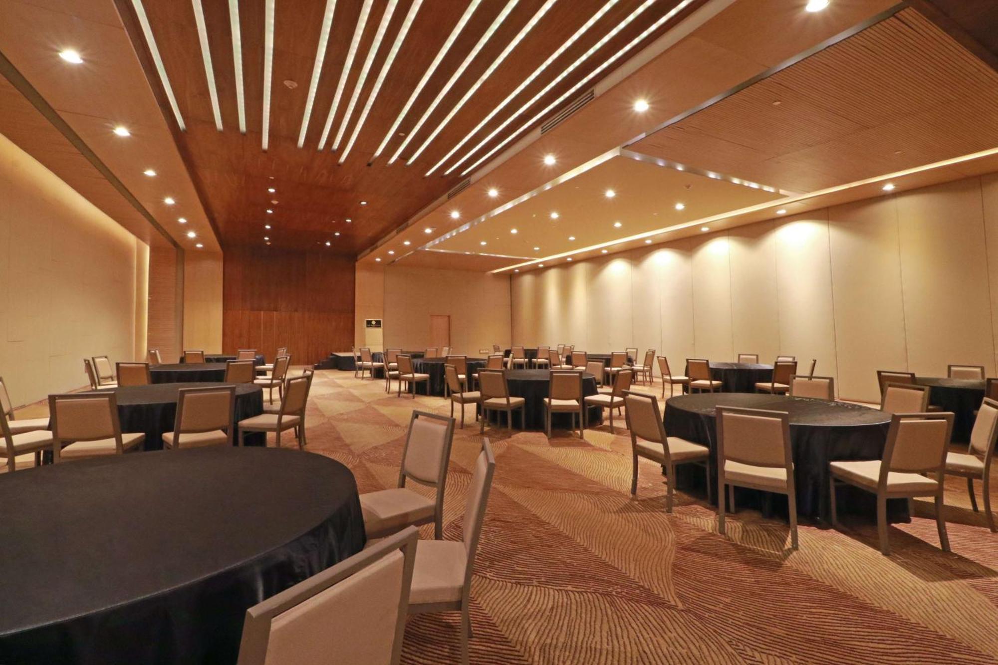 Ms Milenium Monterrey Curio Collection By Hilton Hotel San Pedro Garza Garcia Bagian luar foto