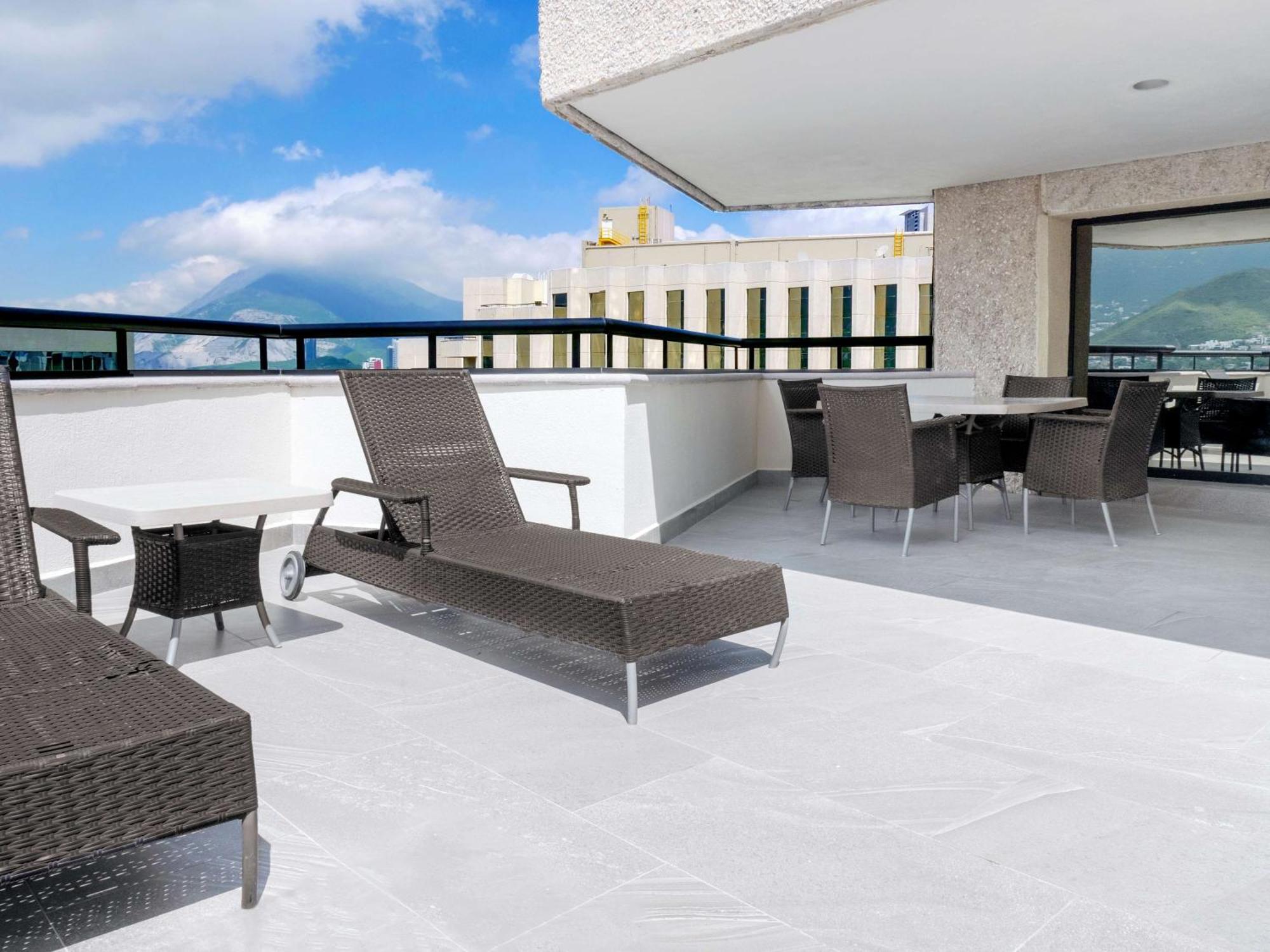 Ms Milenium Monterrey Curio Collection By Hilton Hotel San Pedro Garza Garcia Bagian luar foto